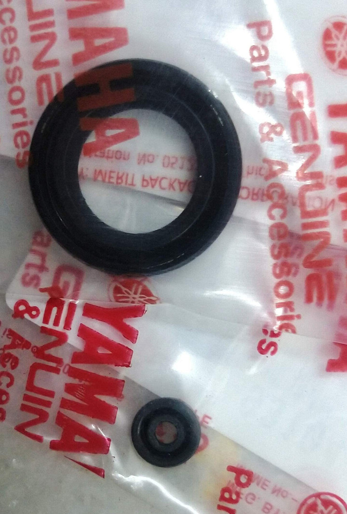 Yamaha rx 100 shop 2t oil price