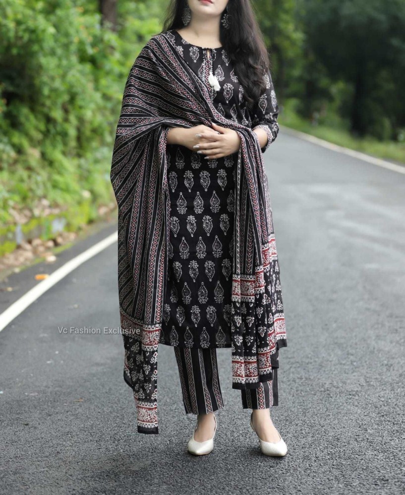 Womens rayon black kurti with pants and dupatta