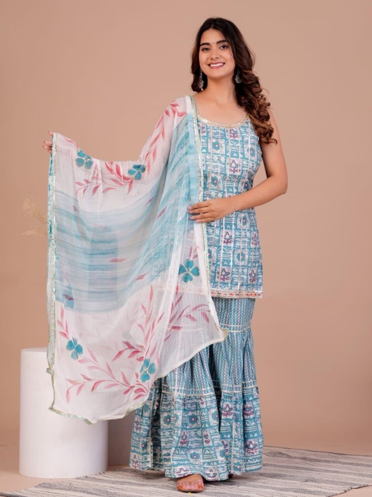 This three piece set includes kurta, palazzo pants and dupatta