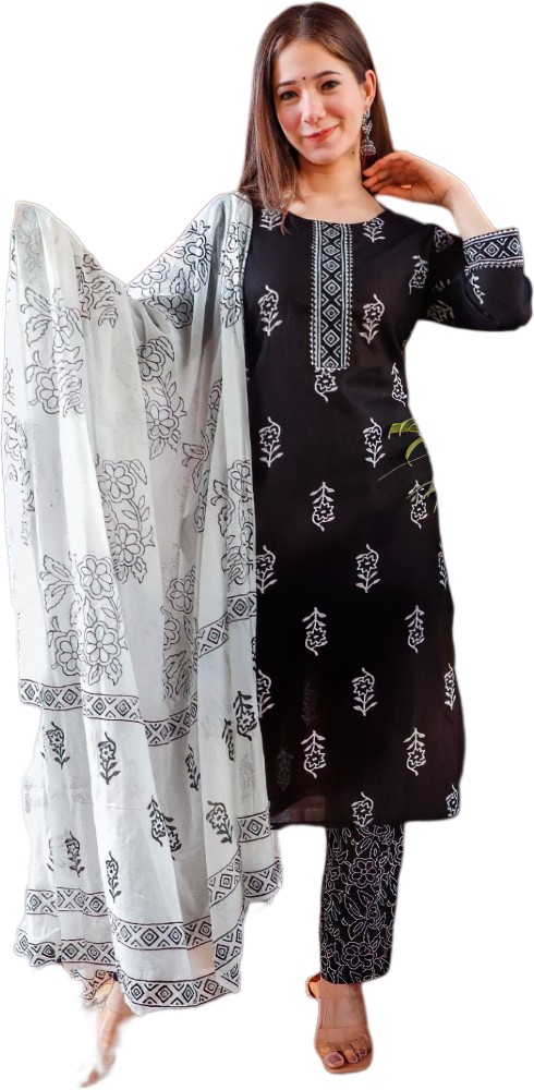 Buy Bunaai Black Rose Petal Kurta Pant Set For Women Online