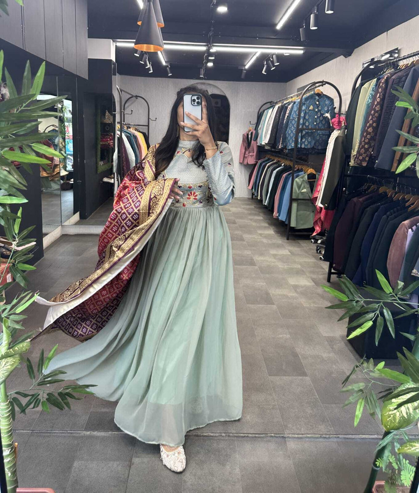 Primekurti Women Kurta Dupatta Set Buy Primekurti Women Kurta Dupatta Set Online at Best Prices in India Flipkart