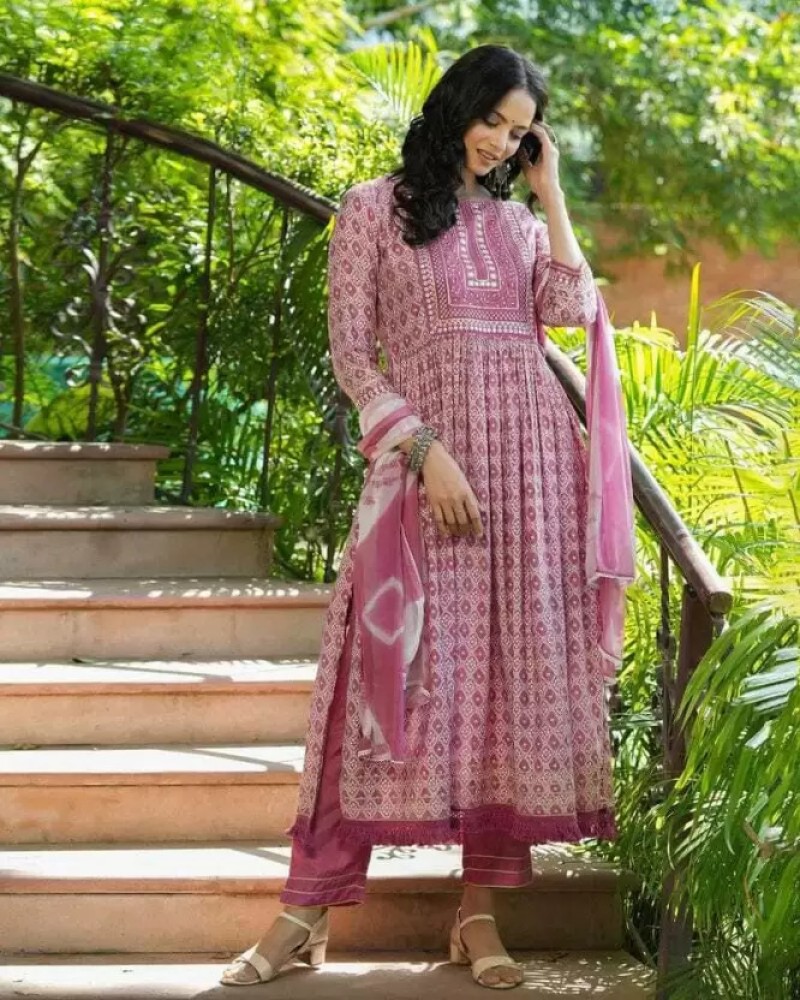 Buy Light Pink Pant Suit Online In India -  India