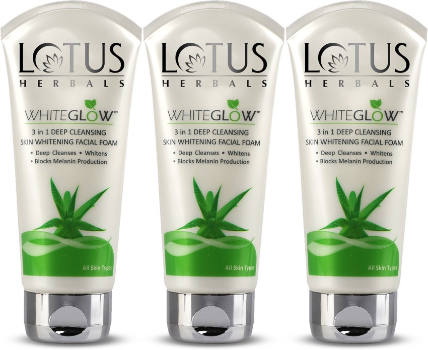 LOTUS HERBALS Whiteglow 3 In 1 Deep Cleaning Skin Whitening Facial