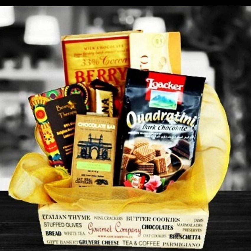 Gourmet Combo Products Gift Hamper For Diwali Occasion Wooden Gift