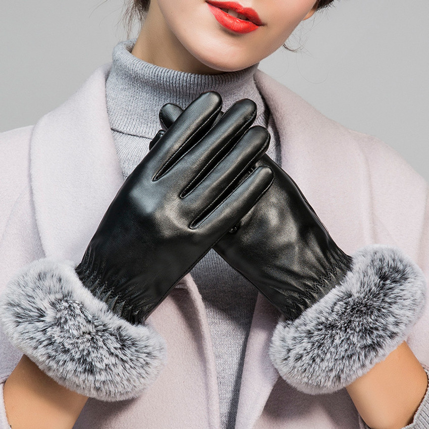 Female gloves store