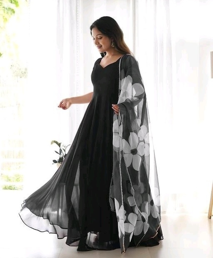 Royal silkfashions Anarkali Gown Price in India - Buy Royal silkfashions  Anarkali Gown online at Flipkart.com