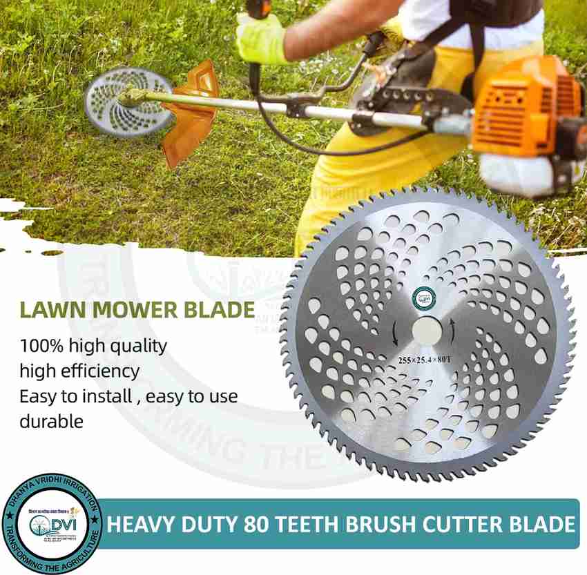 Blade for cutting grass clearance