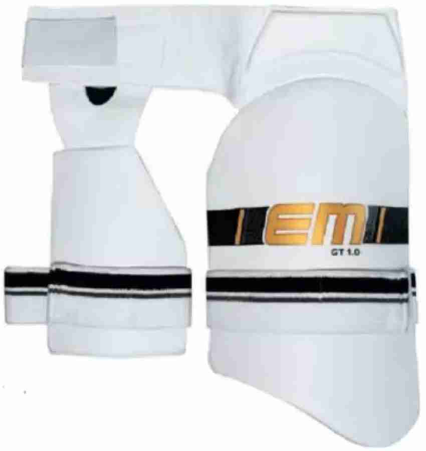 New balance on sale junior thigh pad