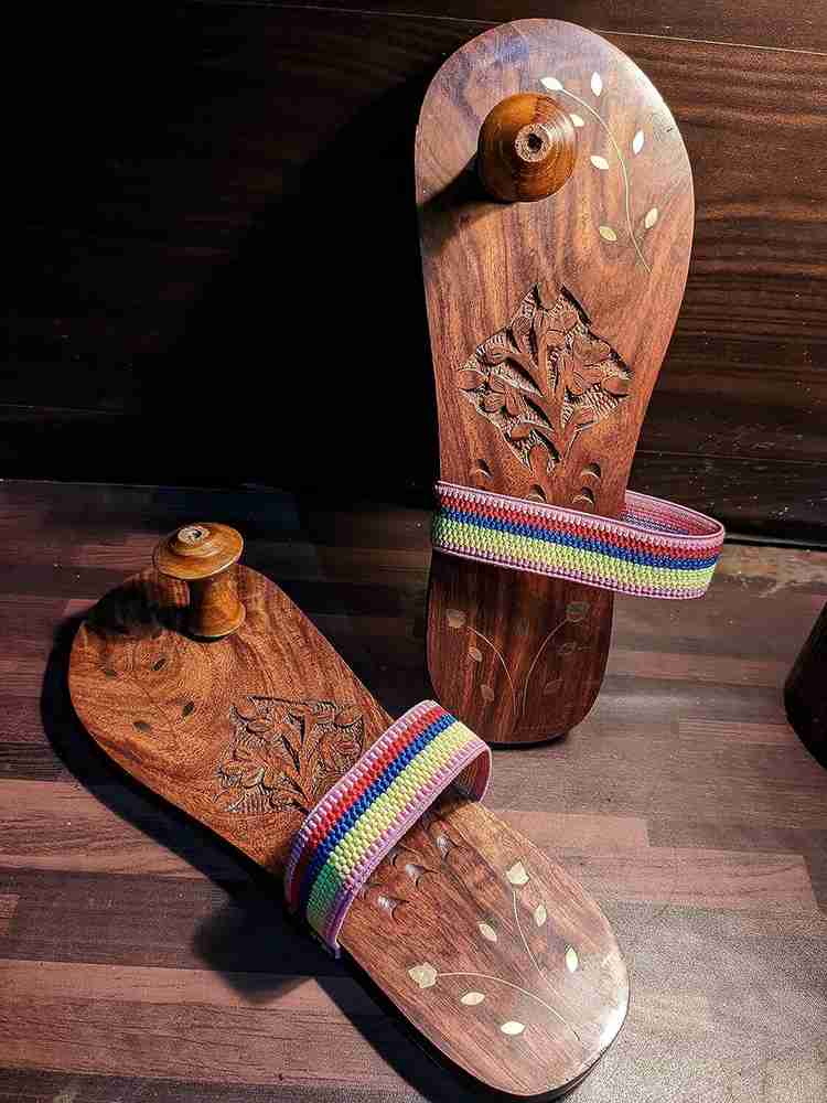 Decomart Enterprises Khadau Chappal for Women Men Stylish Brass Carving Charan Paduka Slipper 9 inch Price in India Buy Decomart Enterprises Khadau Chappal for Women Men Stylish Brass Carving Charan P...