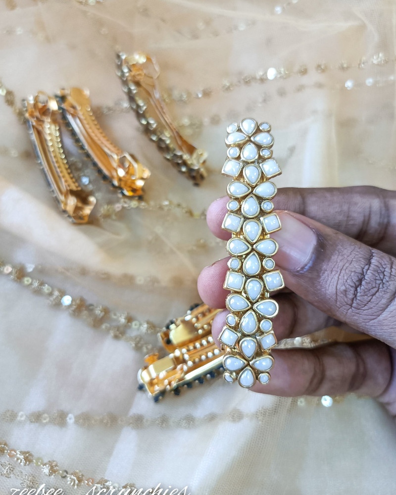 ZeeBee Pearl white kundan centre clips Hair Clip Price in India