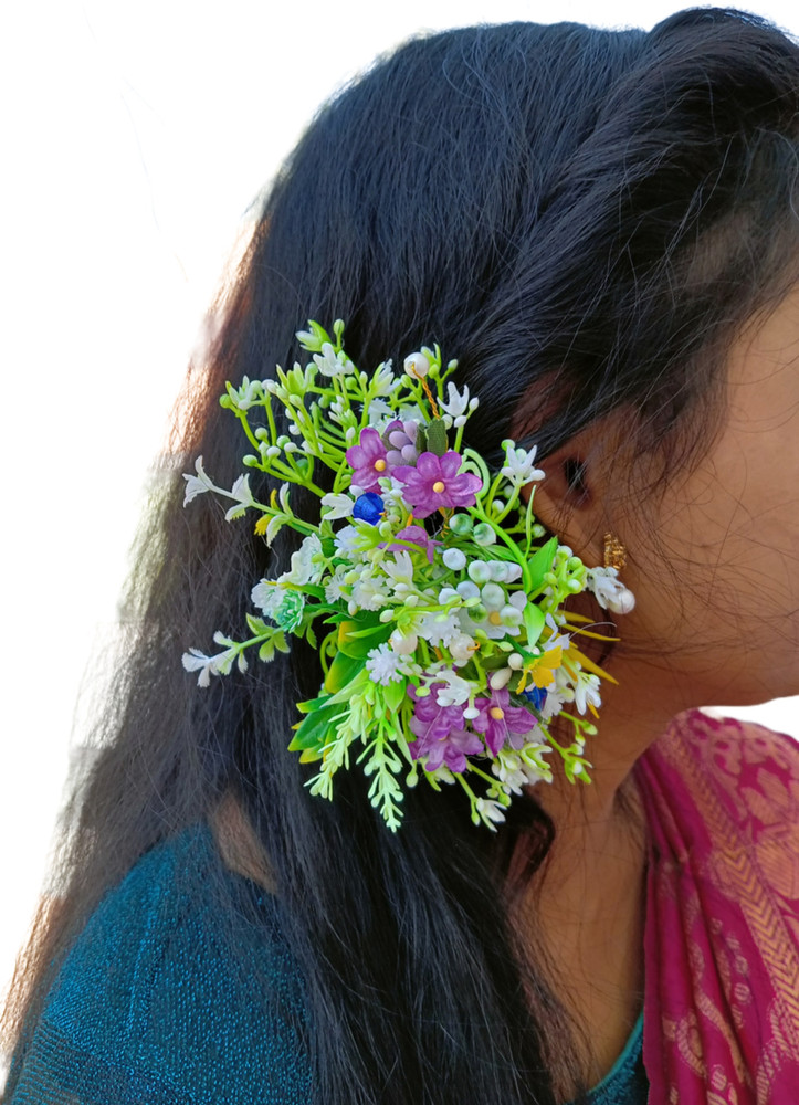 Details 144+ gypsy flower in hair super hot vova.edu.vn