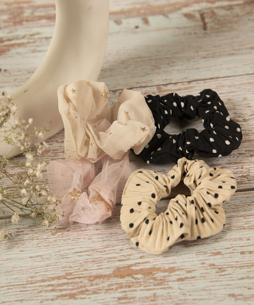 Elastics store for scrunchies