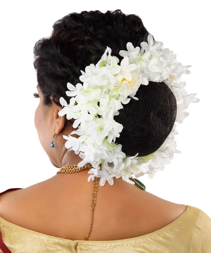 Buy Foreign Holics Gajra Hair Accessory for Women Bun White 10 Gm (Pack of  1) Online at Low Prices in India - Amazon.in