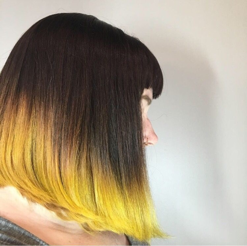 Brown wig with yellow tips cheap
