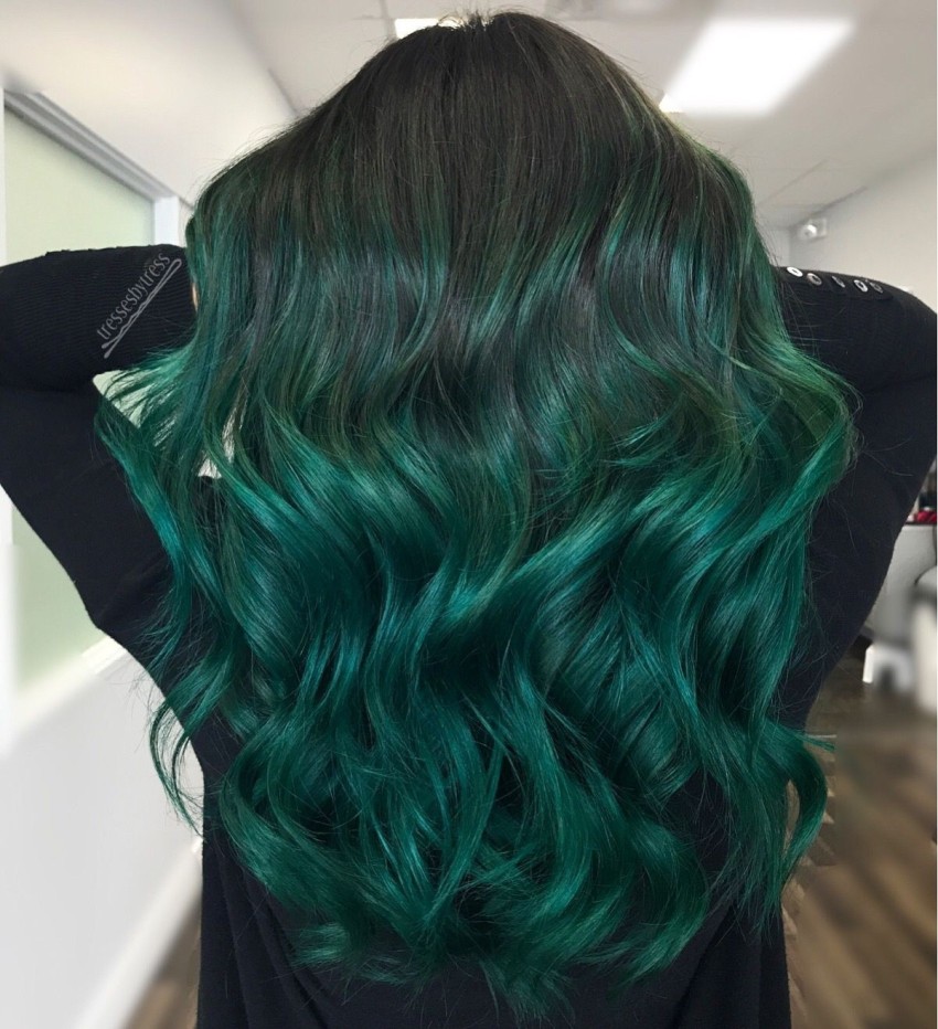 26 BlackGreen Ombre Color Wavy Synthetic Lace Front Wigedw1091