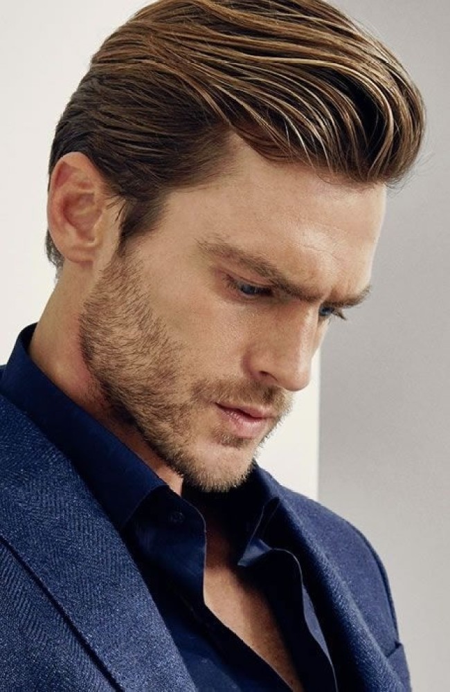 35 Best and Professional Long Hairstyles for Men | Styles At Life