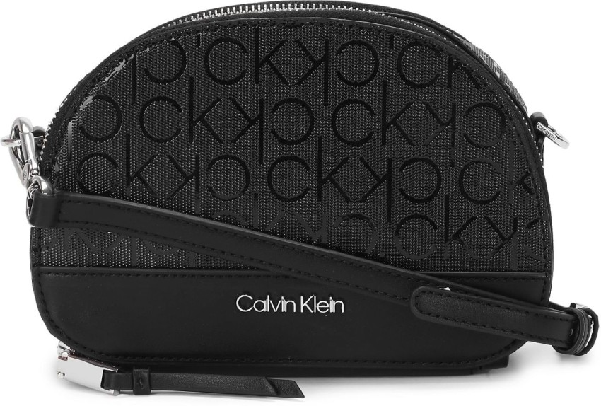 Buy Calvin Klein Women Multicolor Sling Bag Black & Beige Online @ Best  Price in India