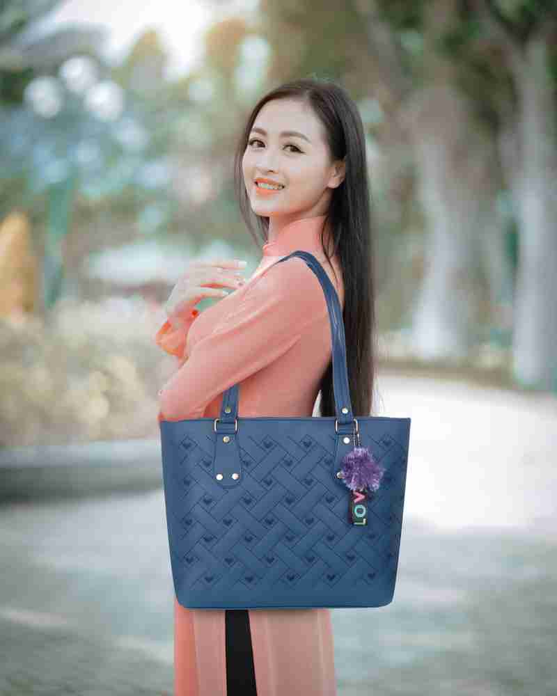 Buy Clovia Women Blue Pink Shoulder Bag Blue Online Best Price