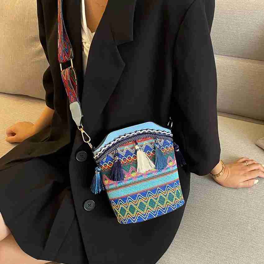 Womens hippie hotsell crossbody bag