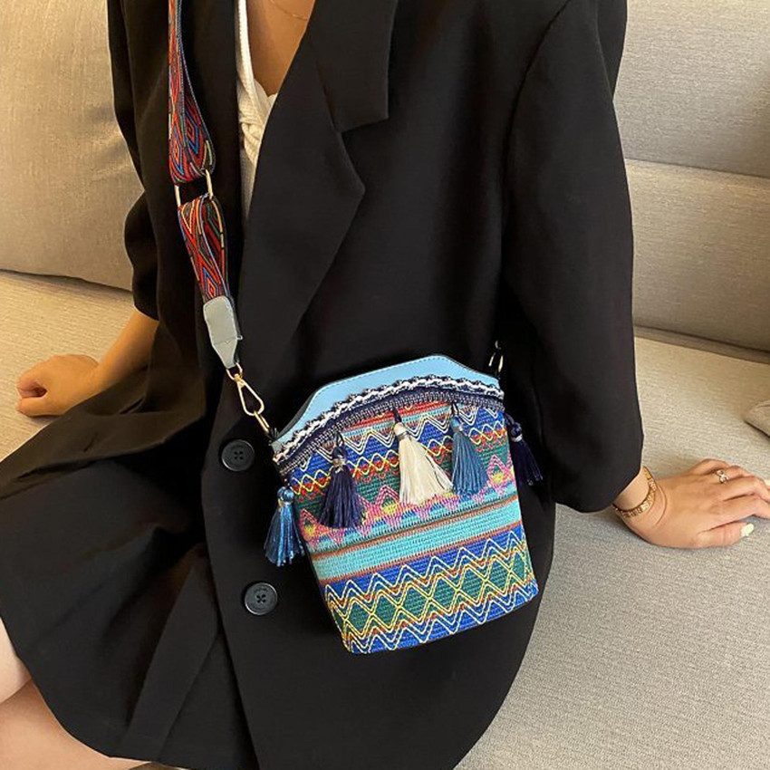 Hippie style crossbody 2025 bags