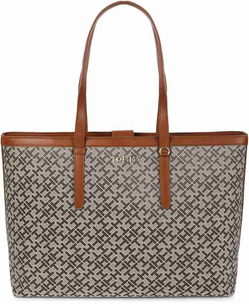 Tommy hilfiger tote 2025 bags india