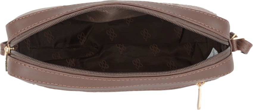 Baggit GG Women's Sling Bag - Extra Large (Brown) : : Fashion