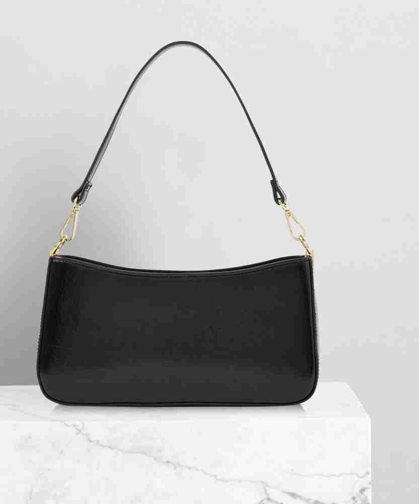 Simple black shoulder on sale bag