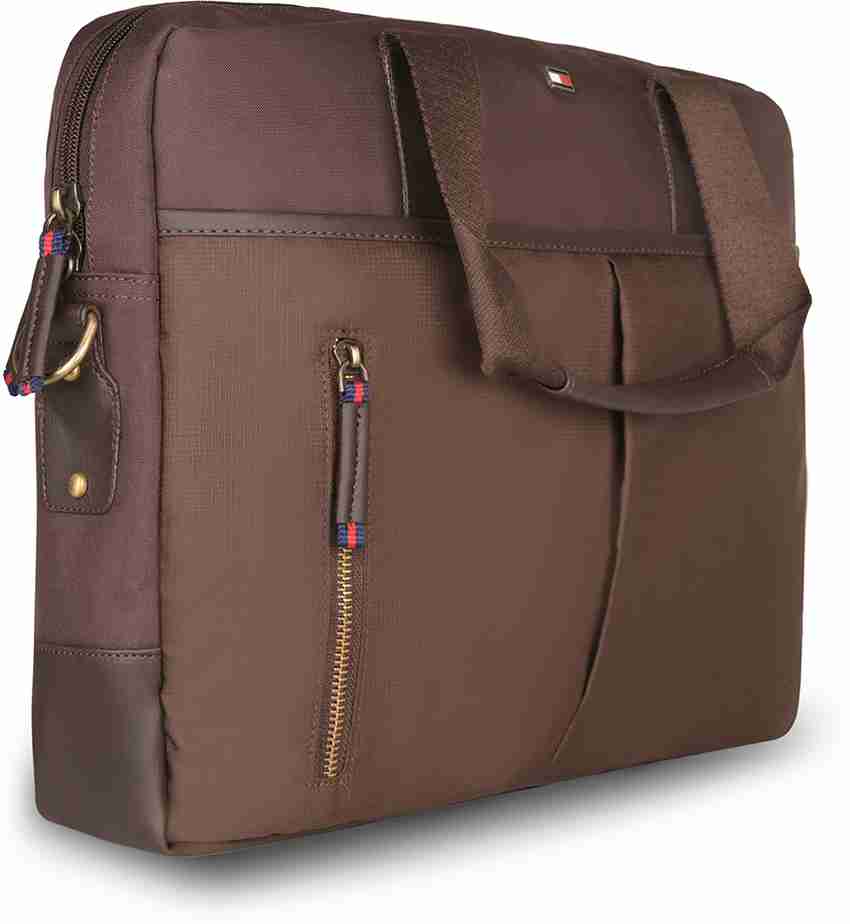 Sac messenger tommy hilfiger 2025