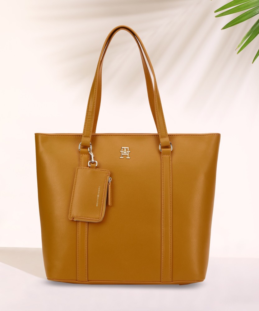 Tommy hilfiger handbags sale flipkart