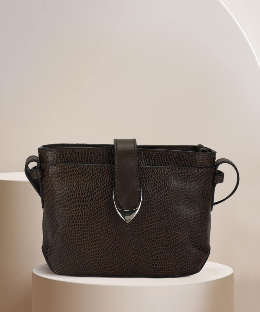 Hidesign handbags flipkart sale