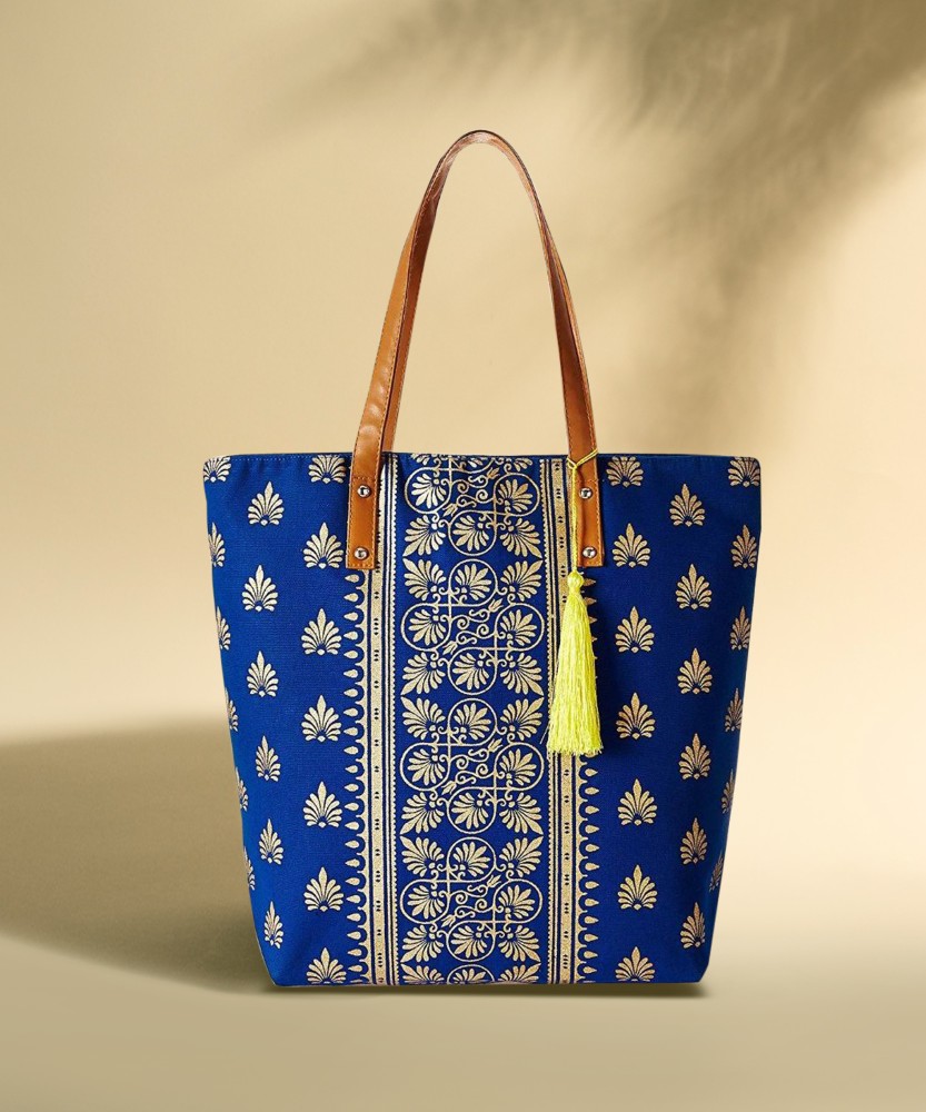 Kanvas katha clearance tote bags flipkart