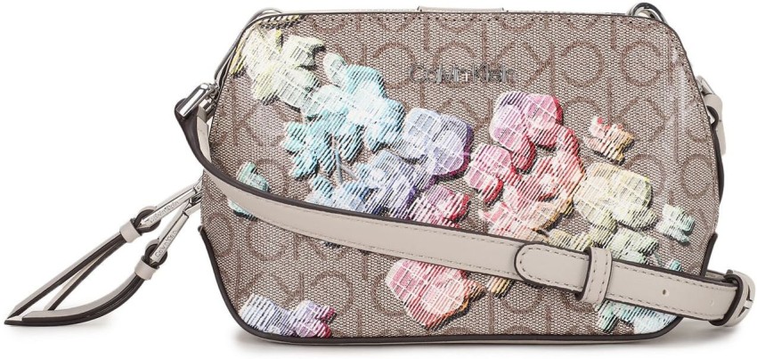 Buy Calvin Klein Women Multicolor Sling Bag Black & Beige Online @ Best  Price in India