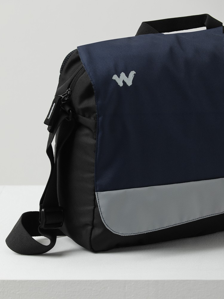 Office bags for mens wildcraft hotsell