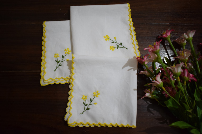 Beautiful handkerchiefs discount