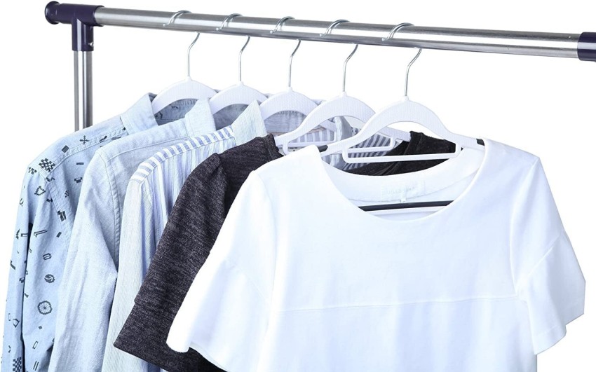 merrick 15-Pack Plastic Clothing Hanger (White) in the Hangers