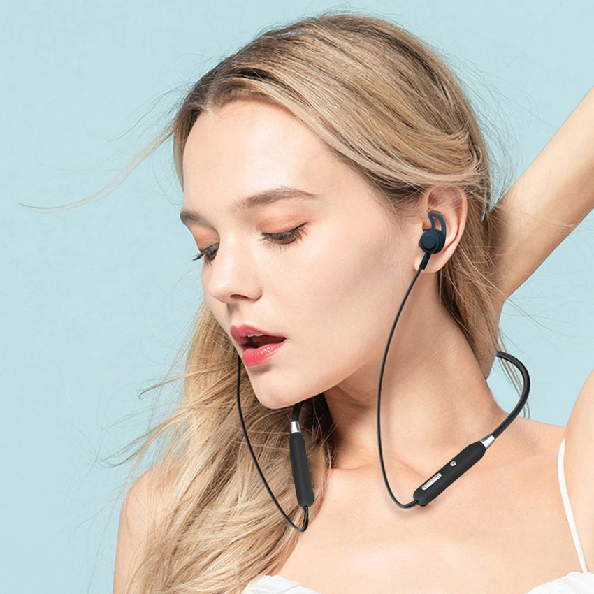 Wireless headphones with clearance type c charging