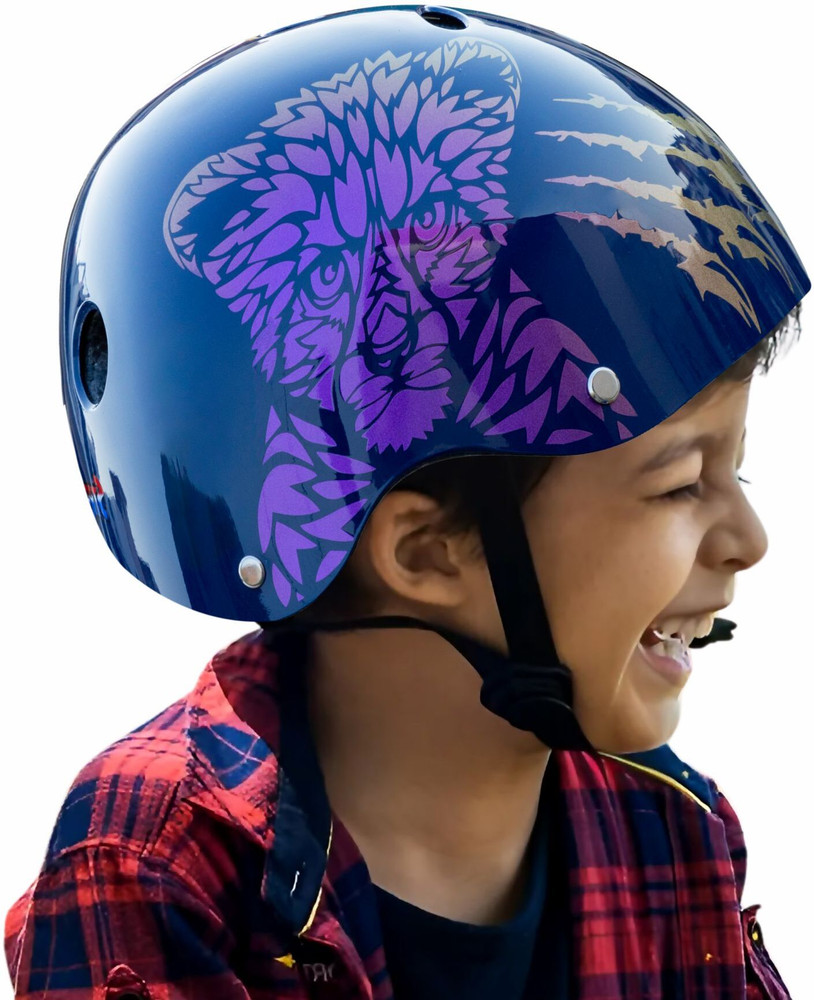 Kids sports helmet top