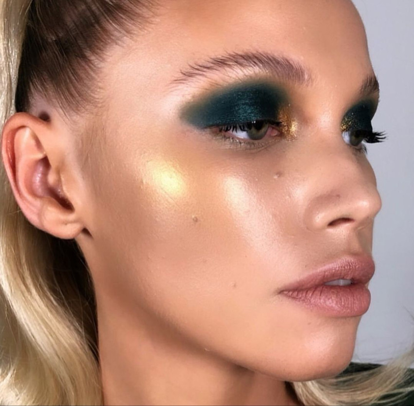 Amazing highlighter makeup on sale