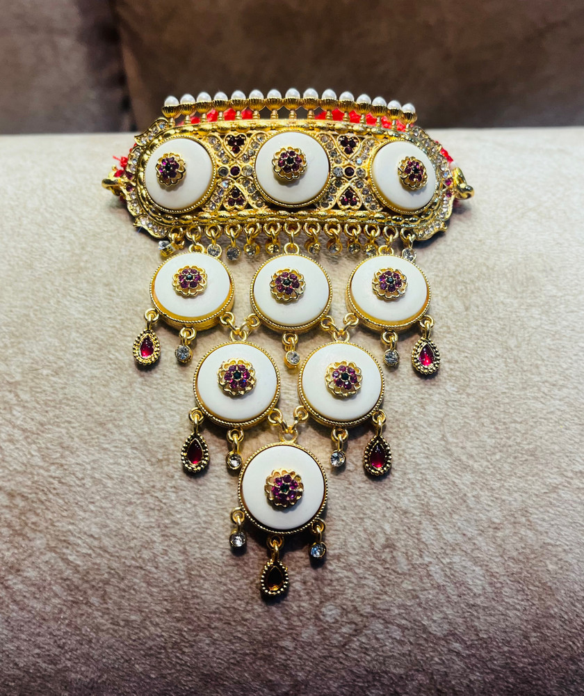 Brass outlet jewellery price