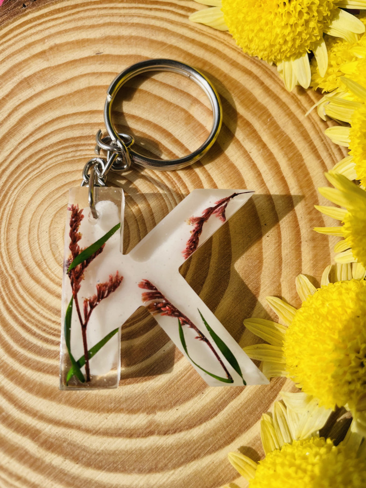 Resin flower keychain discount