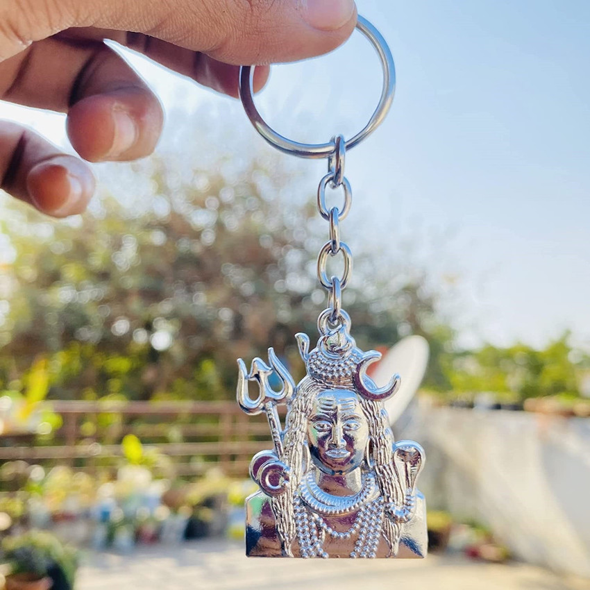 Traditional silver key clearance chains