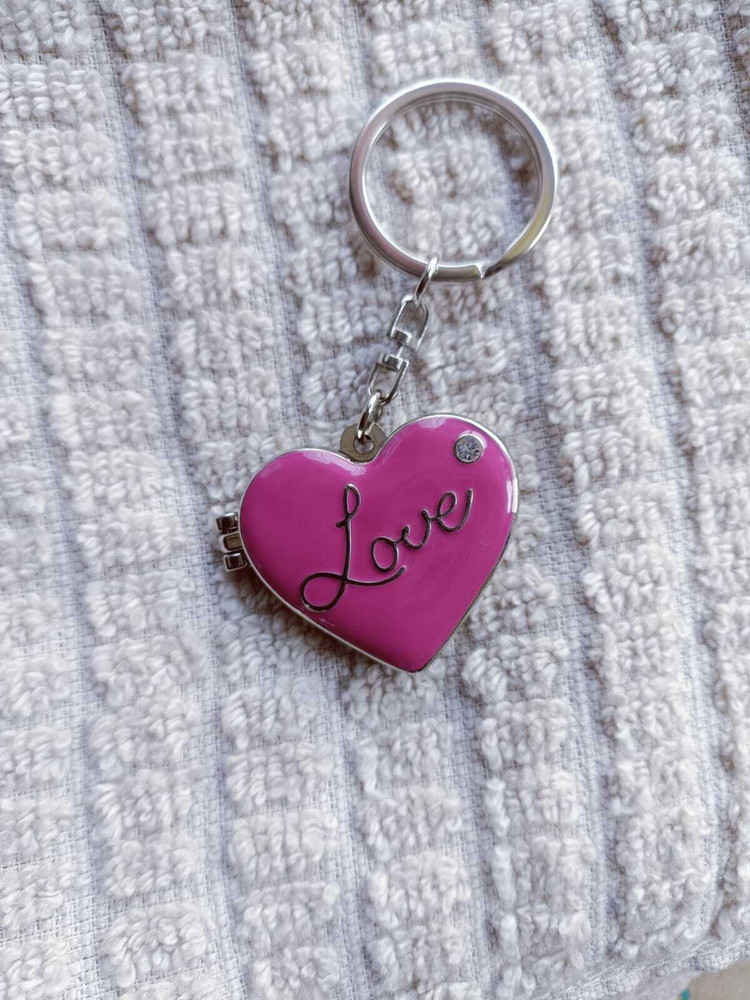 Love key holder top