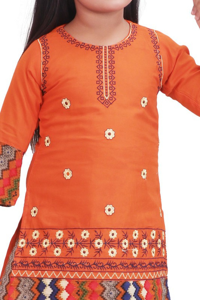 Baby kurti design 2017 clearance