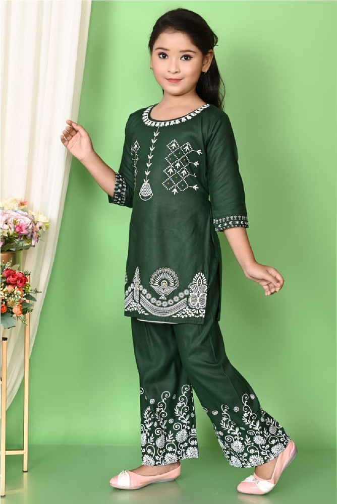 MUFTI DRESSES Girls Festive Party Kurta and Pyjama Set Price in India Buy MUFTI DRESSES Girls Festive Party Kurta and Pyjama Set online at Flipkart
