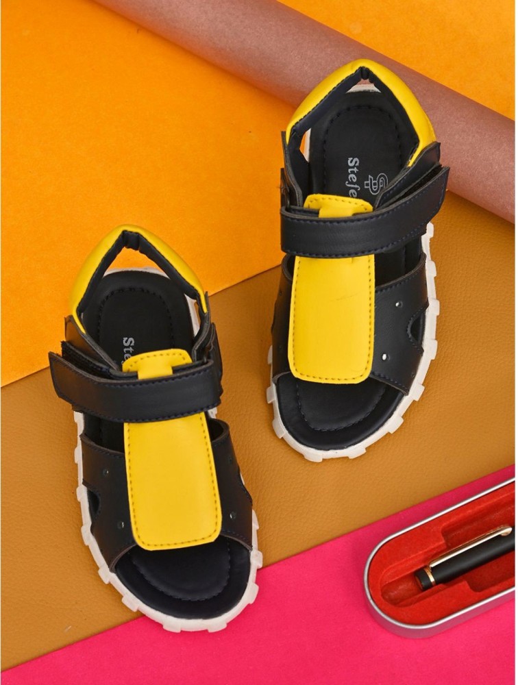 Boys sandal sale flipkart