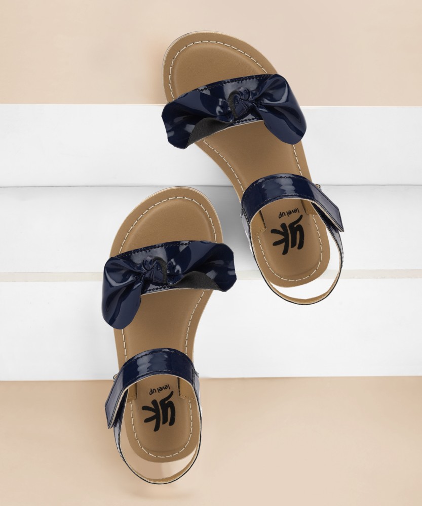 Girls sandals online flipkart