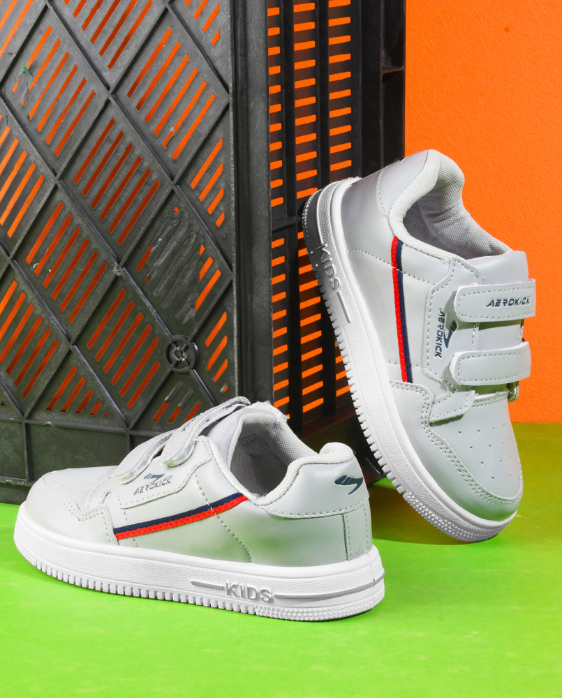 AEROKICK Boys Girls Velcro Sneakers Price in India Buy AEROKICK Boys Girls Velcro Sneakers online at Flipkart