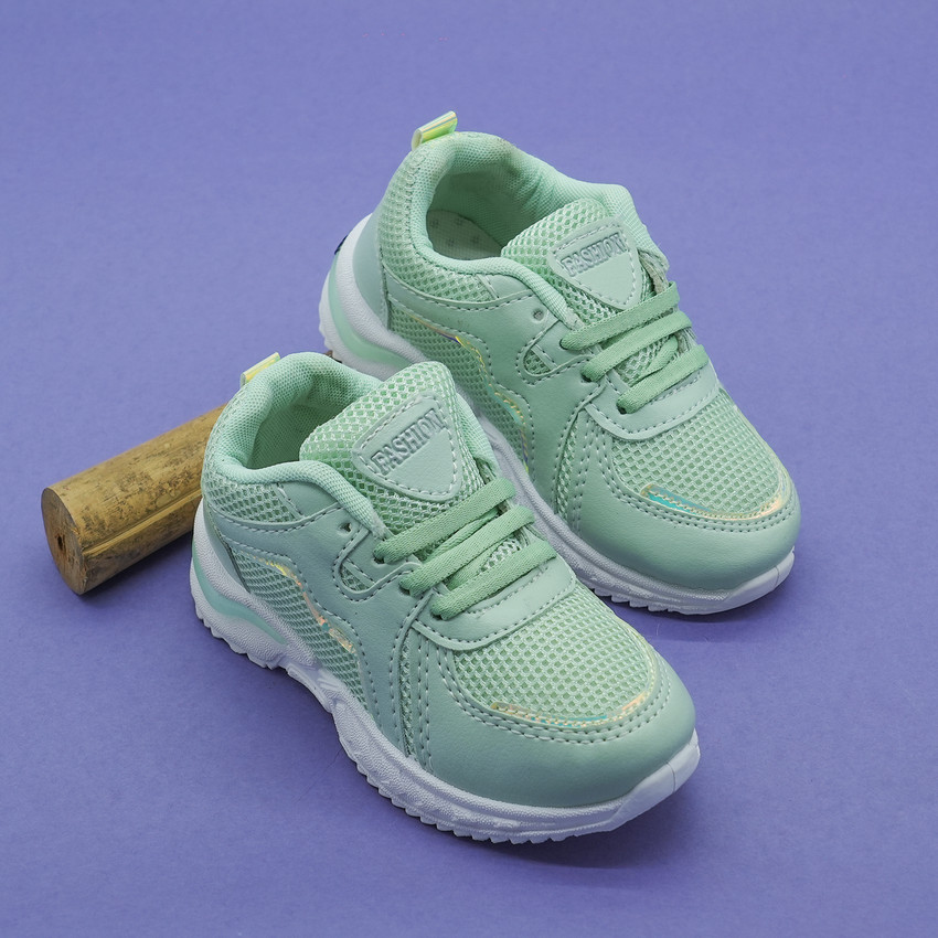 Cute walk by 2025 babyhug sports shoes