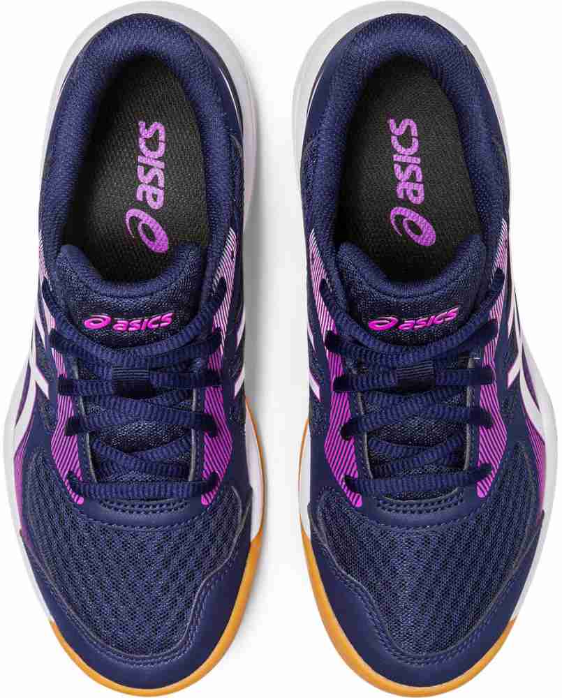 Asics badminton sales shoes flipkart