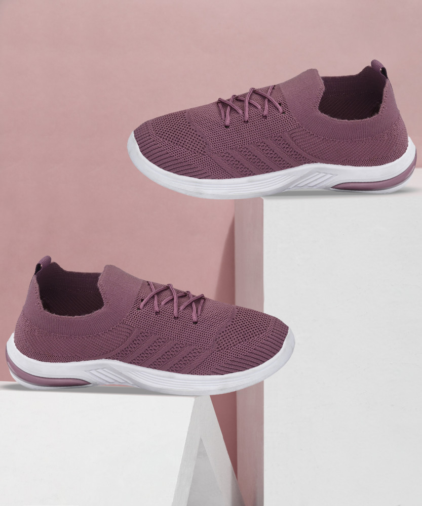 Girls nike slip on sales sneakers